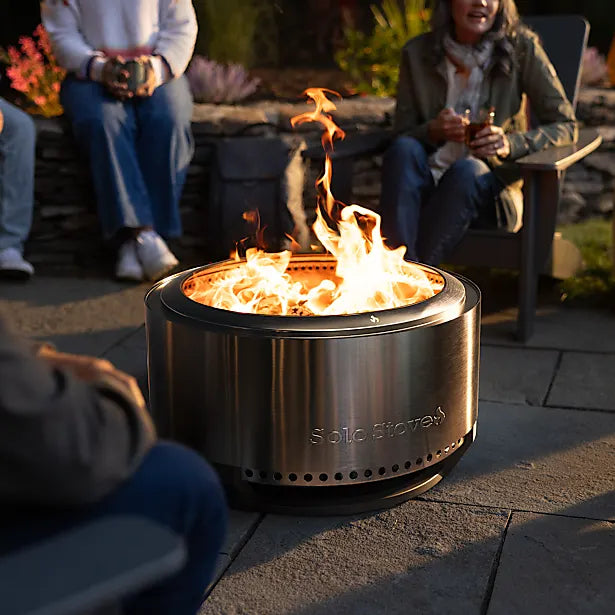 Summit 27" Fire Pit + Steelfire 22" Griddle Bundle
